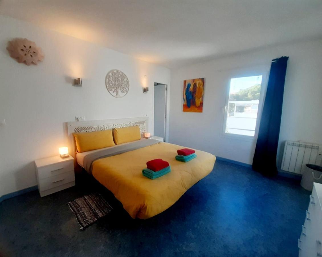 House In The Center Of Albir, 2 Min Walk From The Beach アルビール エクステリア 写真